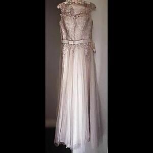 Elegant Lace and Tulle Evening Gown by LanTing